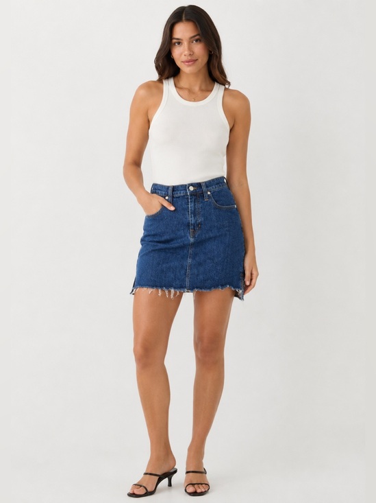 Madewell Dresses & Skirts - Madewell Denim Miniskirt Women’s Size 26 Medium Wash Step Hemline Side Slits
